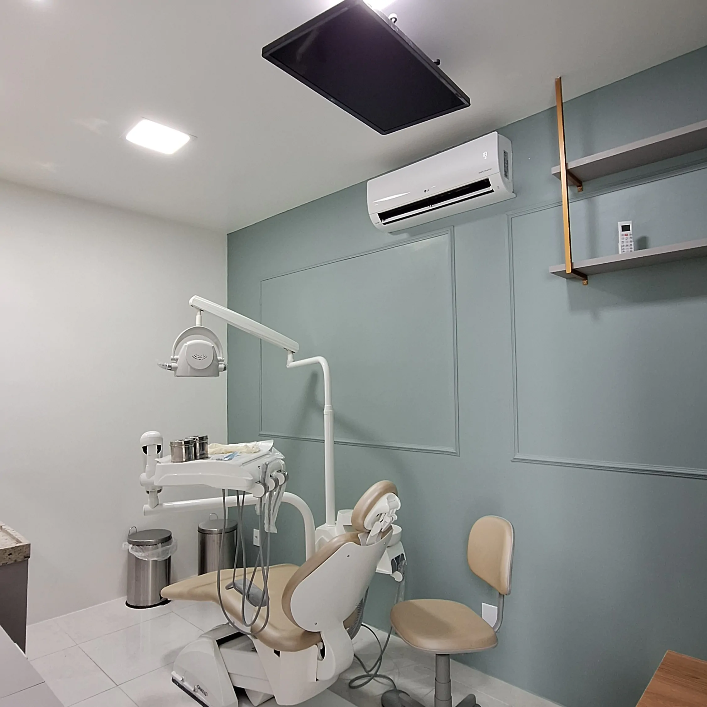 Ferraz Odontologia — estrutura